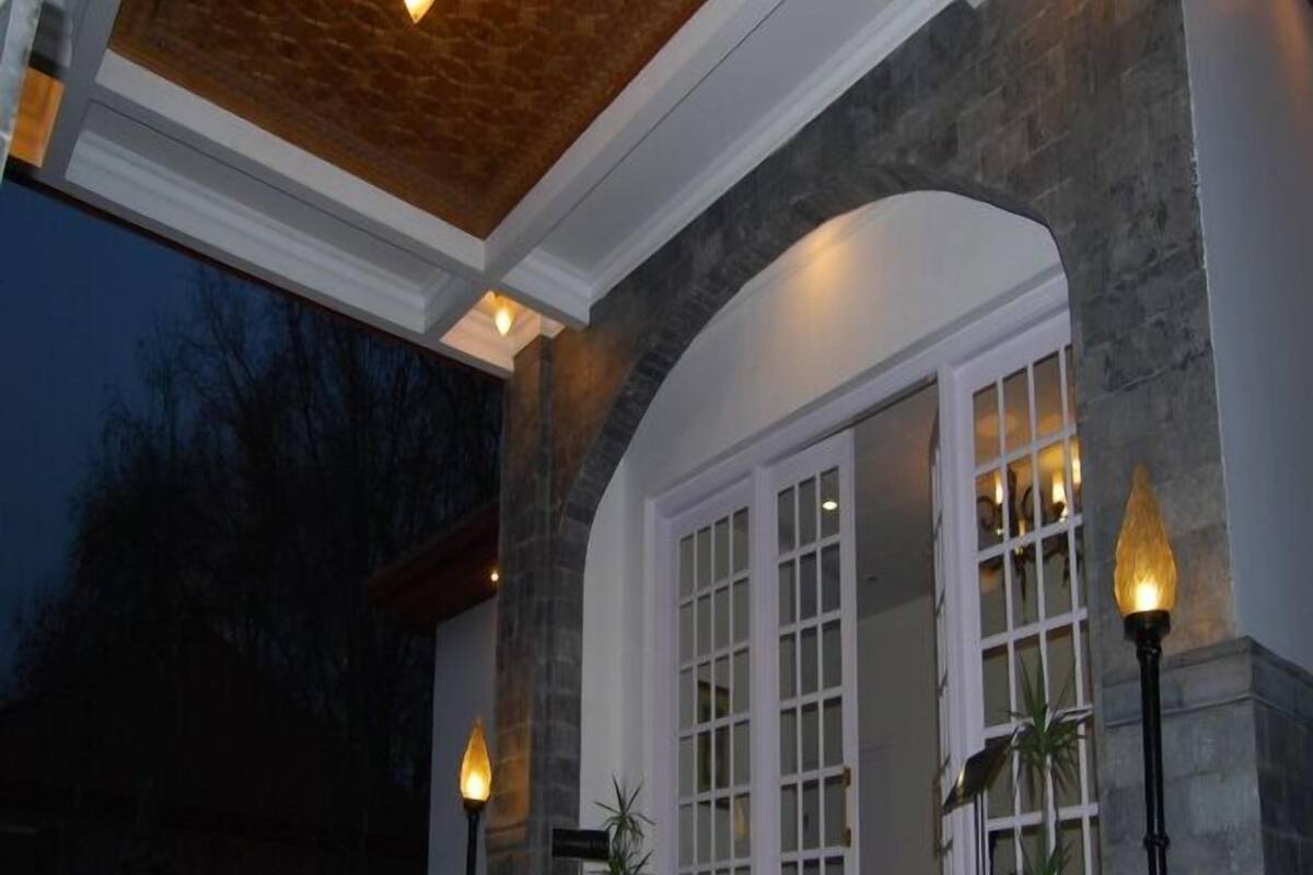 body treatments, facials