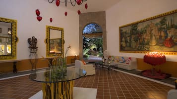 Sala de estar en el lobby