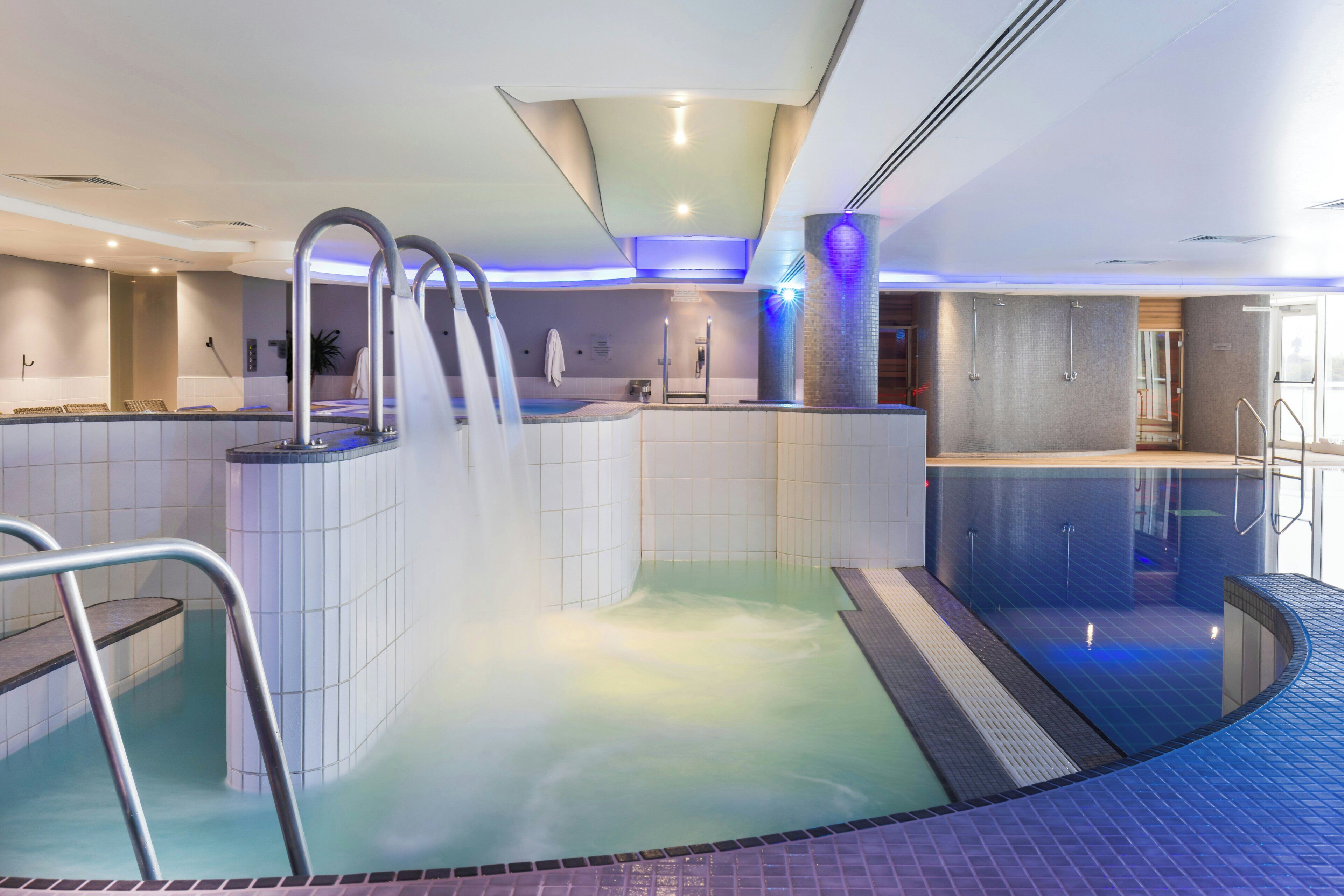 Sauna, hot tub, body treatments, hydrotherapy, aromatherapy