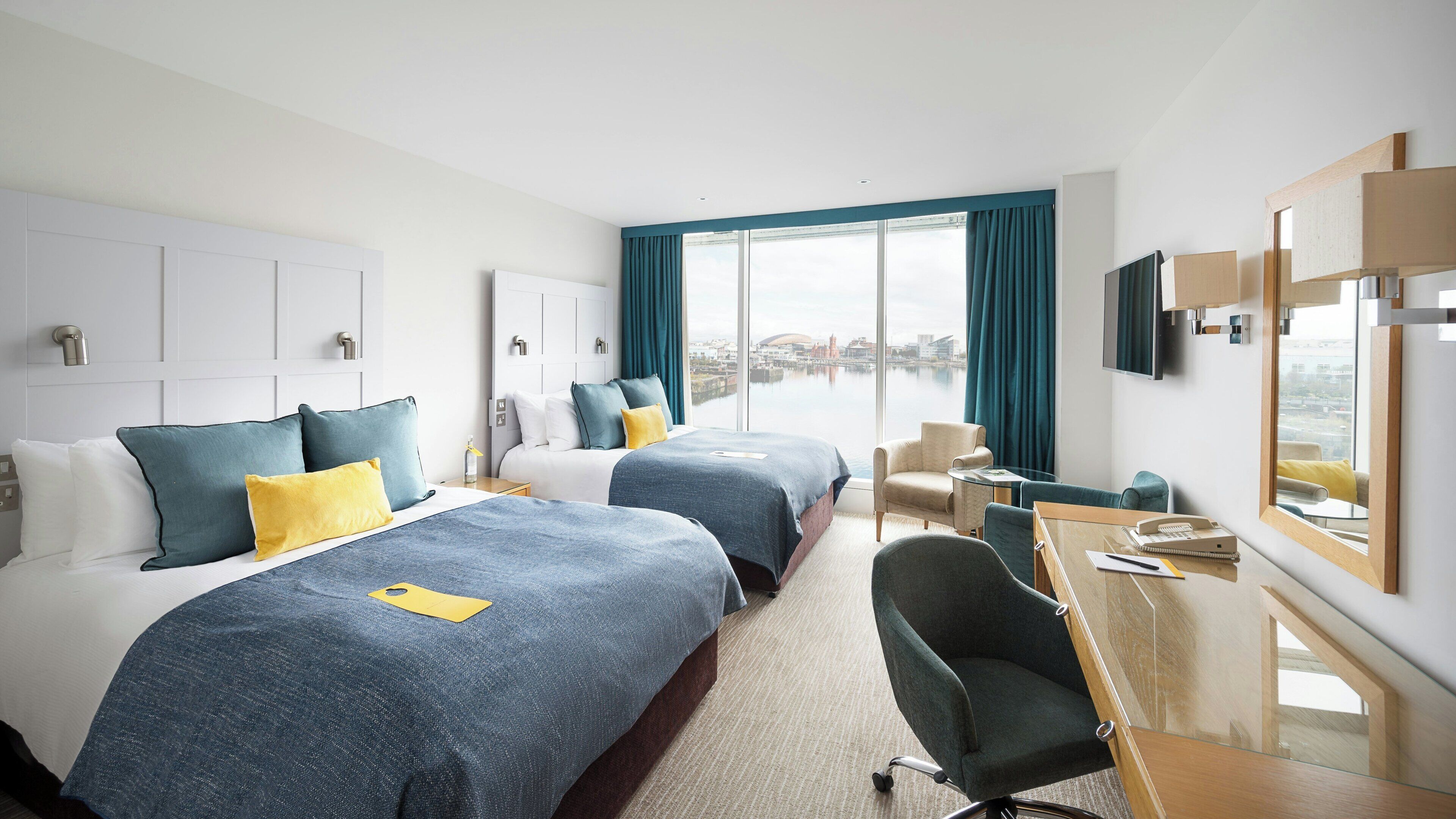 Hypo-allergenic bedding, in-room safe, desk, soundproofing