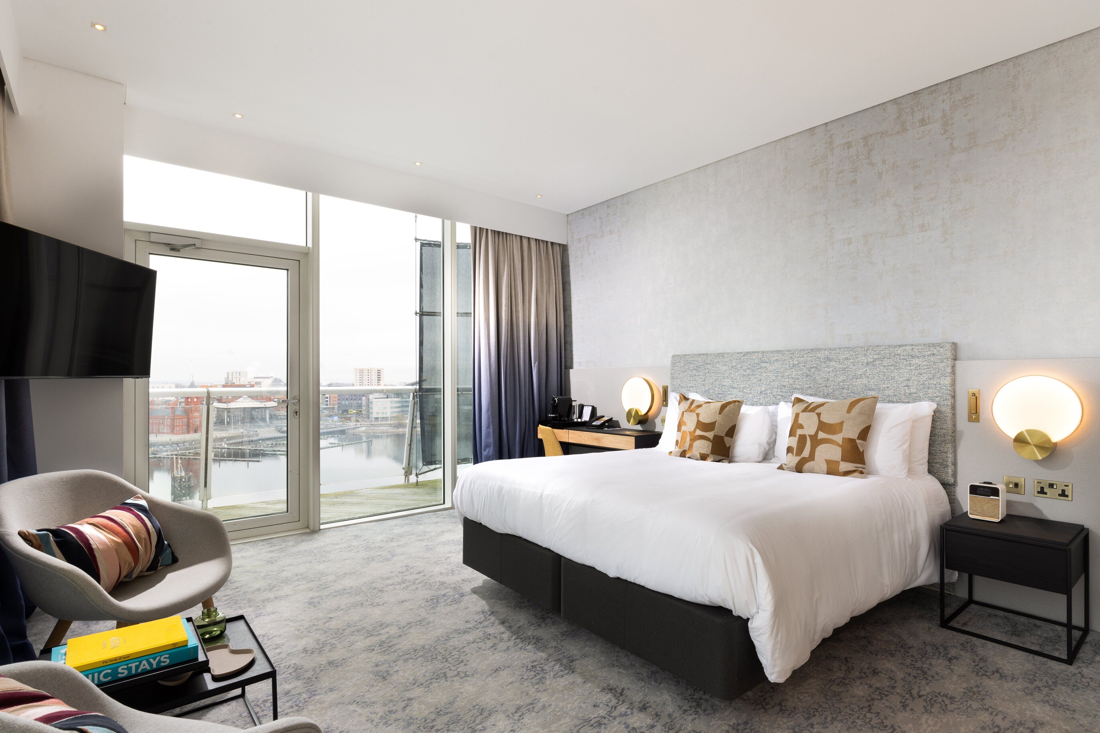 Junior Suite, 1 King Bed (Super King, Tiger Bay) | Hypo-allergenic bedding, in-room safe, desk, soundproofing