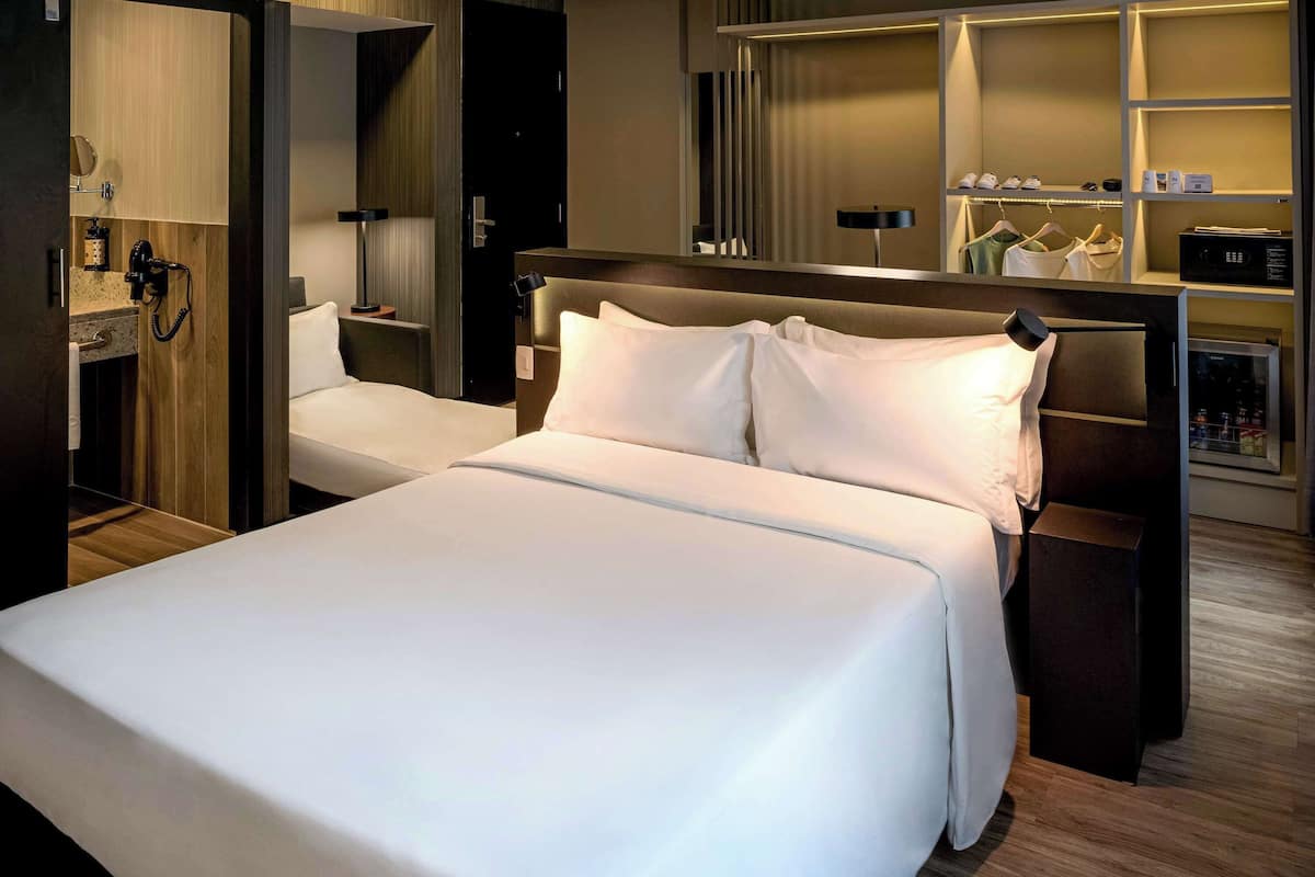 Superior Room, 1 Double Bed with Sofa bed | Minibar, in-room safe, laptop workspace, blackout drapes