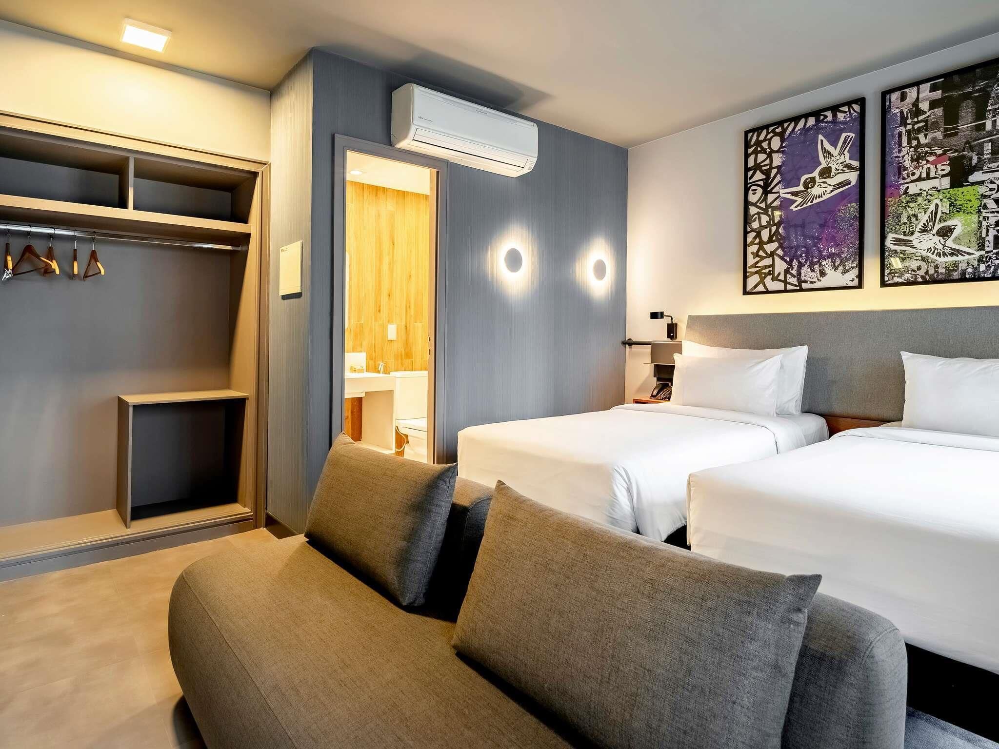 Superior Twin Room, 2 Twin Beds | Minibar, in-room safe, laptop workspace, blackout drapes