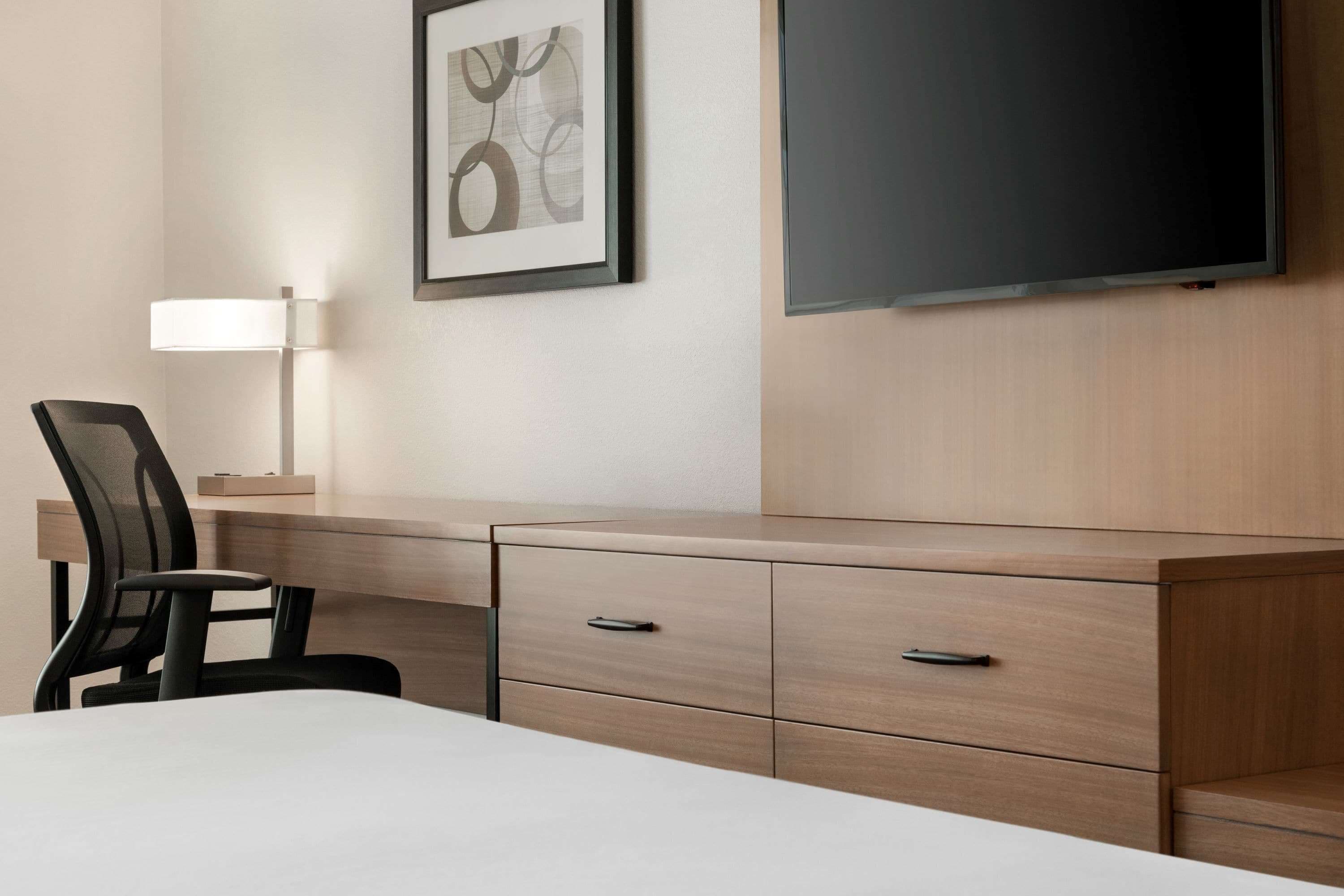 premium bedding, in-room safe, individually decorated