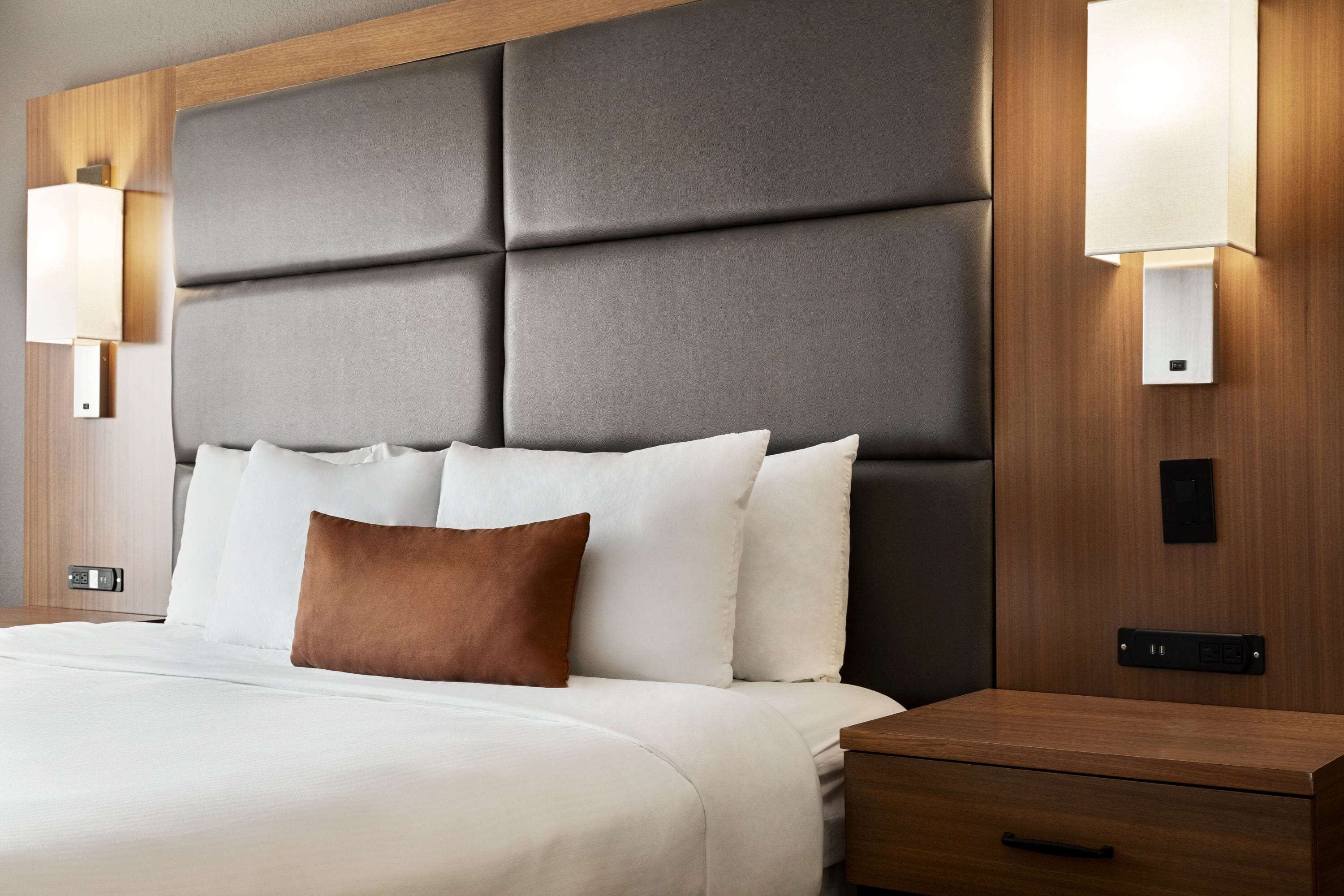 premium bedding, in-room safe, individually decorated