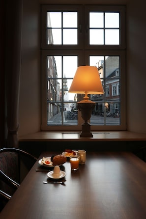Breakfast area - Helnan Phønix Hotel (Aalborg)