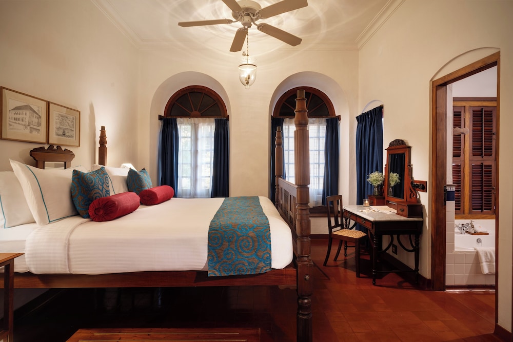 Brunton Boatyard - CGH Earth by null