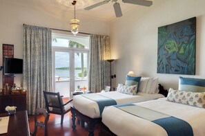Sea Facing Room | 1 bedroom, minibar, in-room safe, desk