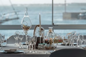 Breakfast, lunch, dinner served; sea views