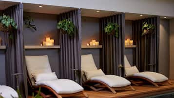 Couples treatment room(s), sauna, hot tub, body treatments, aromatherapy