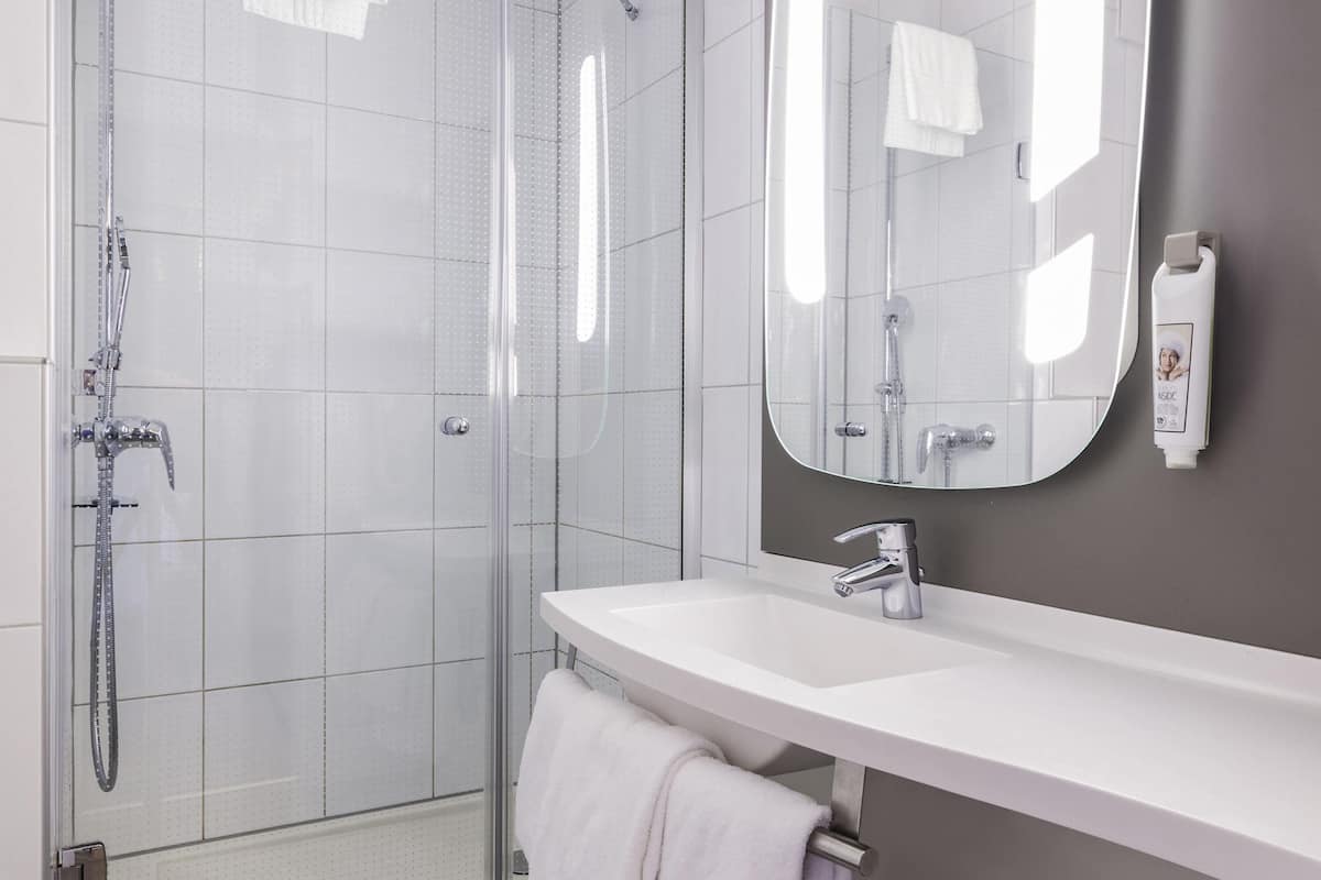 In-room safe, desk, laptop workspace, free WiFi