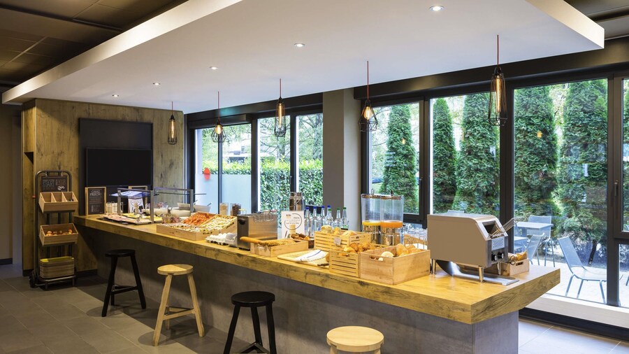 ibis Zurich Messe-Airport