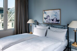 Standard Room | Premium bedding, pillowtop beds, minibar, in-room safe