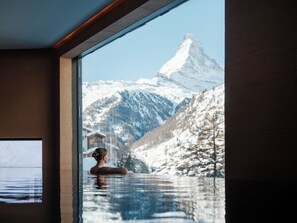 Piscine couverte, piscine extérieure