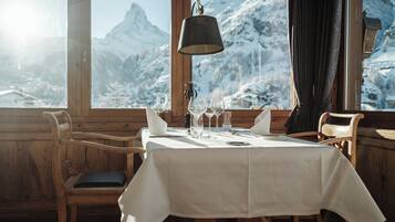 FrĂŒhstĂŒck, Mittagessen, Abendessen, französische KĂŒche