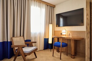 Standard Single Room | Living area