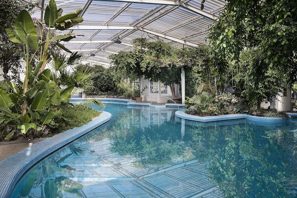 2 Innenpools, Außenpool (je nach Saison geöffnet)