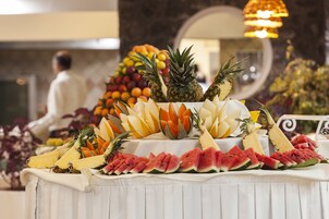 Café da manhã com buffet todos os dias mediante uma taxa