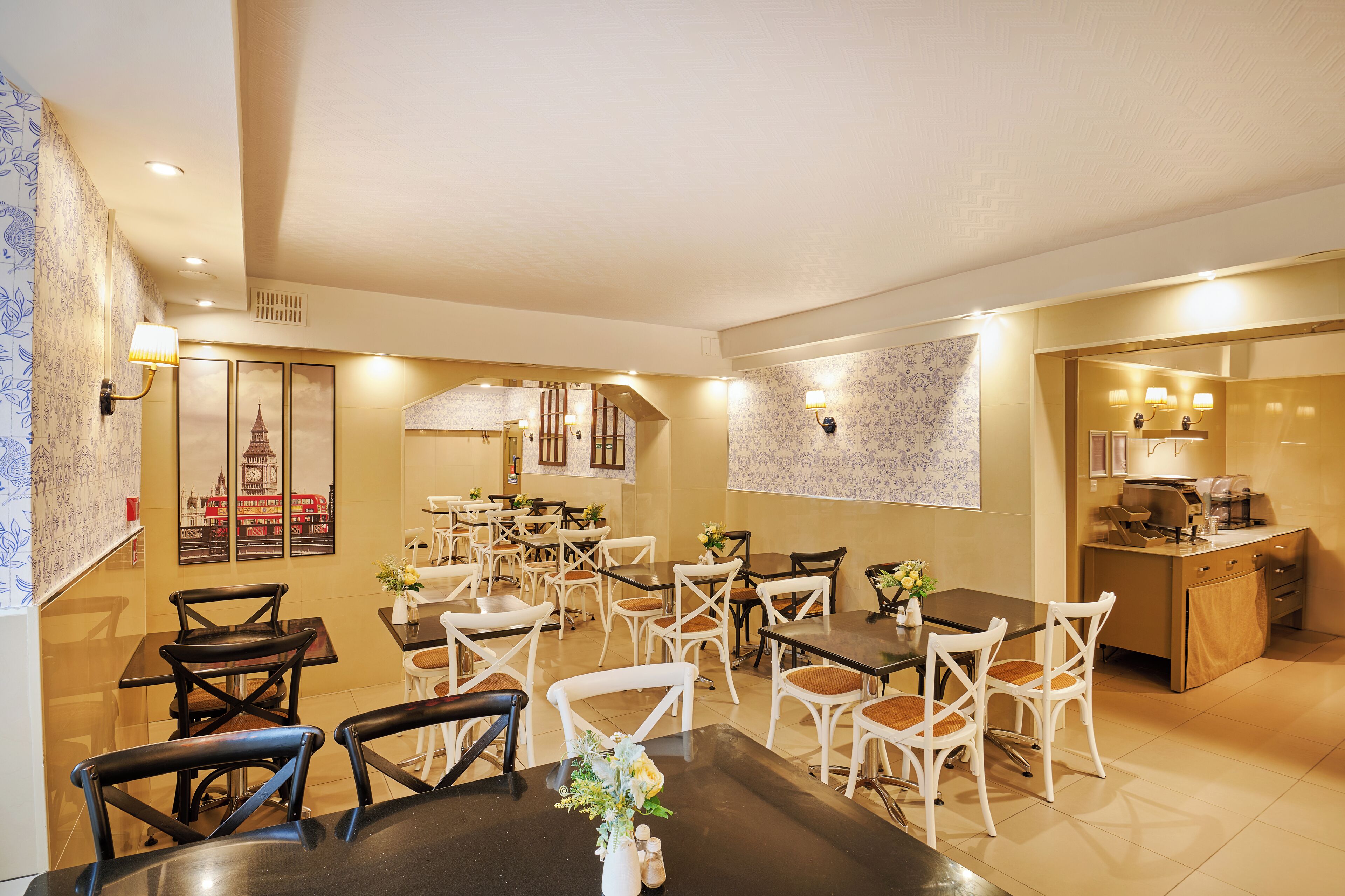 Photo - Huttons Hotel, Victoria London