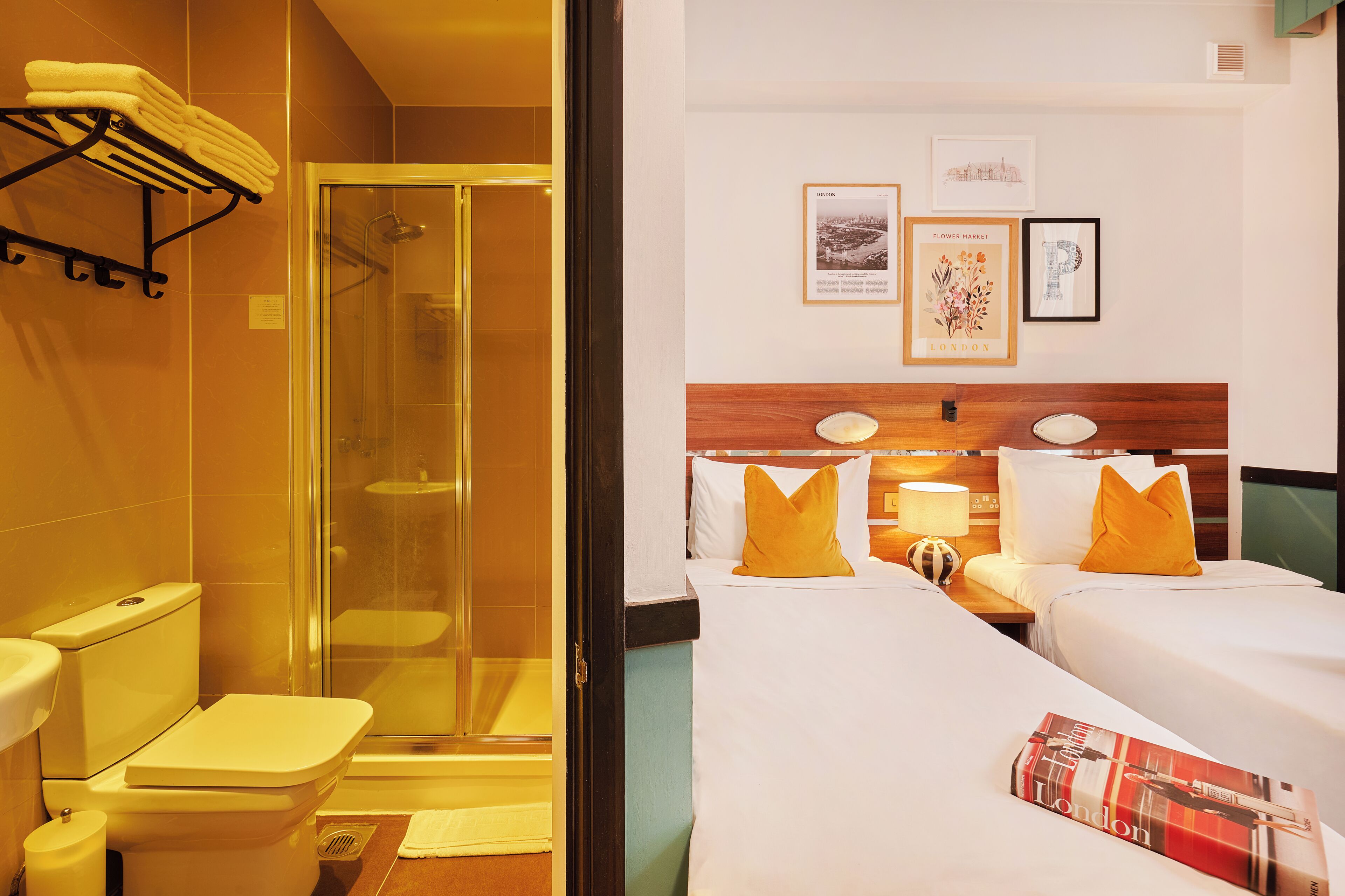 Photo - Huttons Hotel, Victoria London