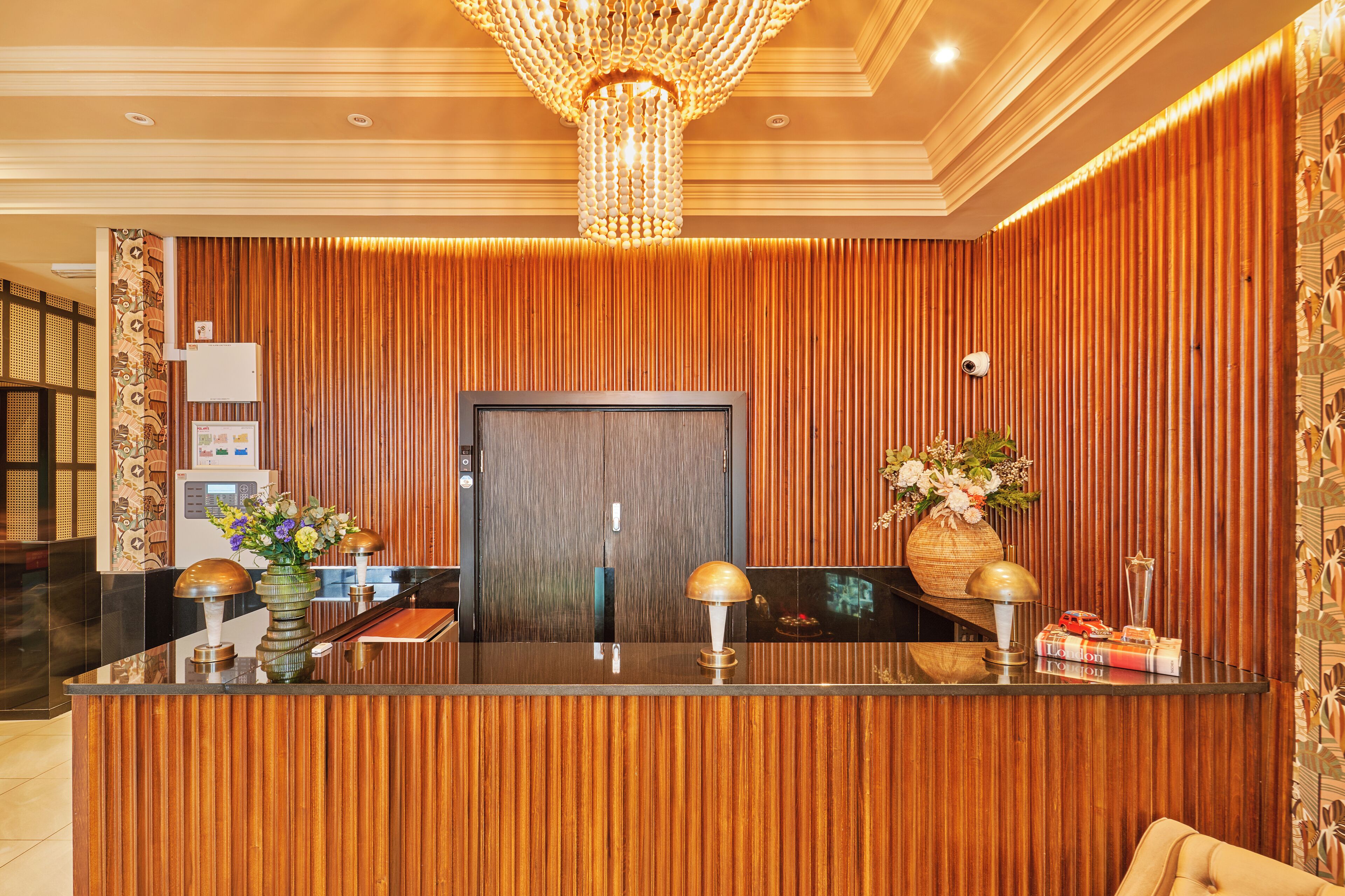 Photo - Huttons Hotel, Victoria London