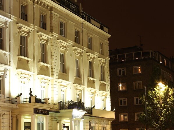 Fachada de la propiedad