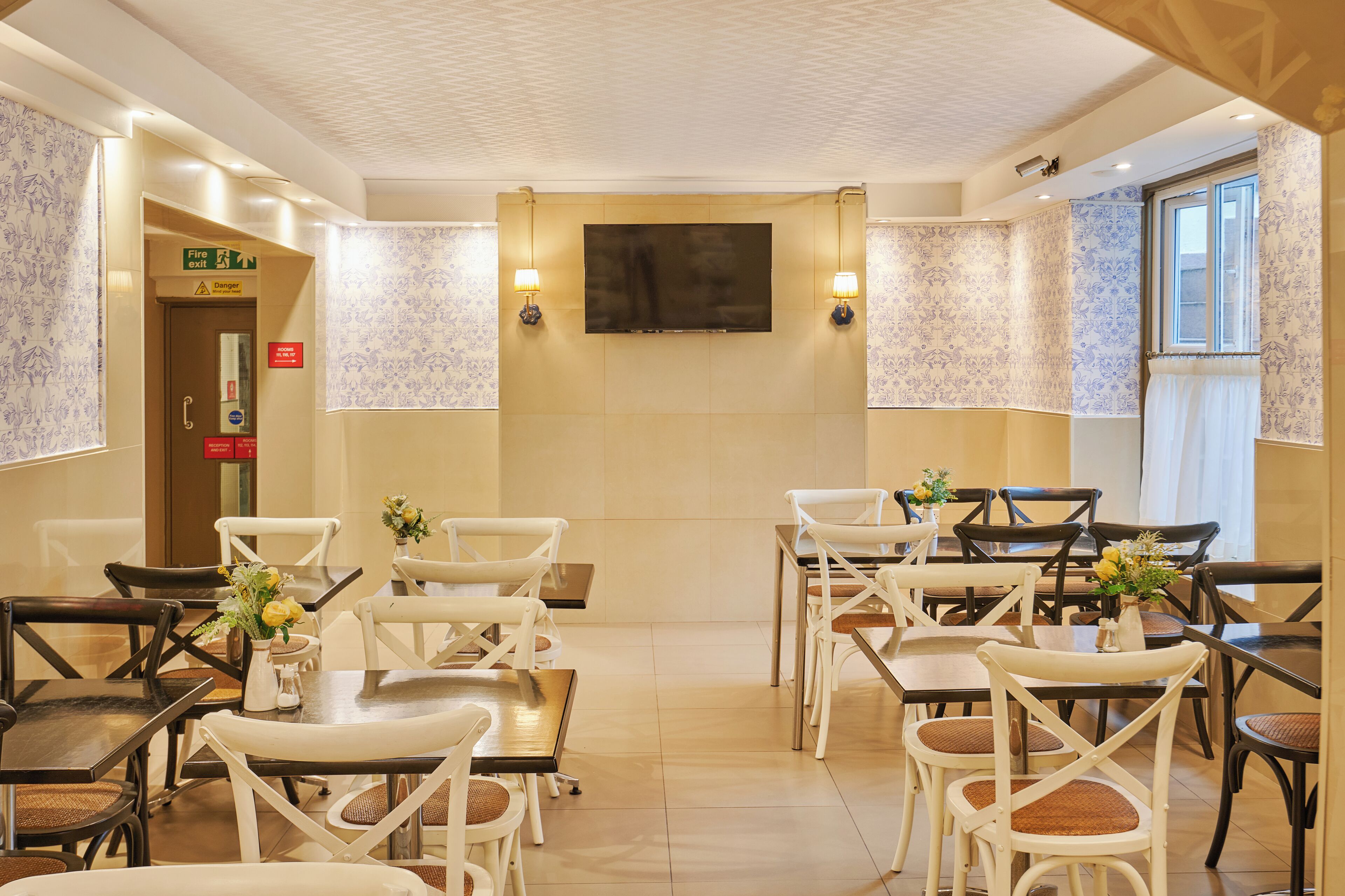 Photo - Huttons Hotel, Victoria London