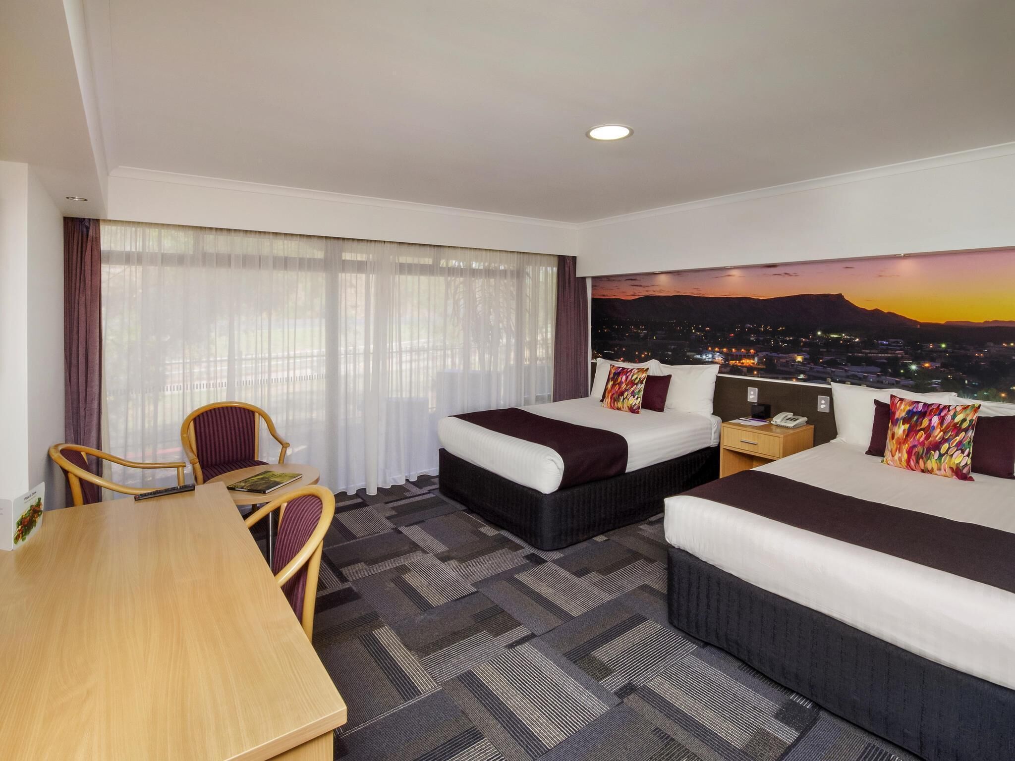 Superior Twin Room, 2 Double Beds | Minibar, in-room safe, desk, iron/ironing board