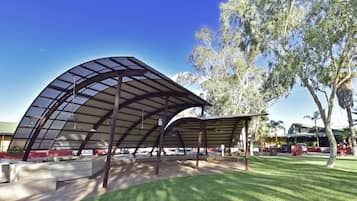 พื้นที่จัดเลี้ยงกลางแจ้ง