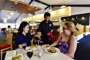 Breakfast, lunch, dinner served; pool views