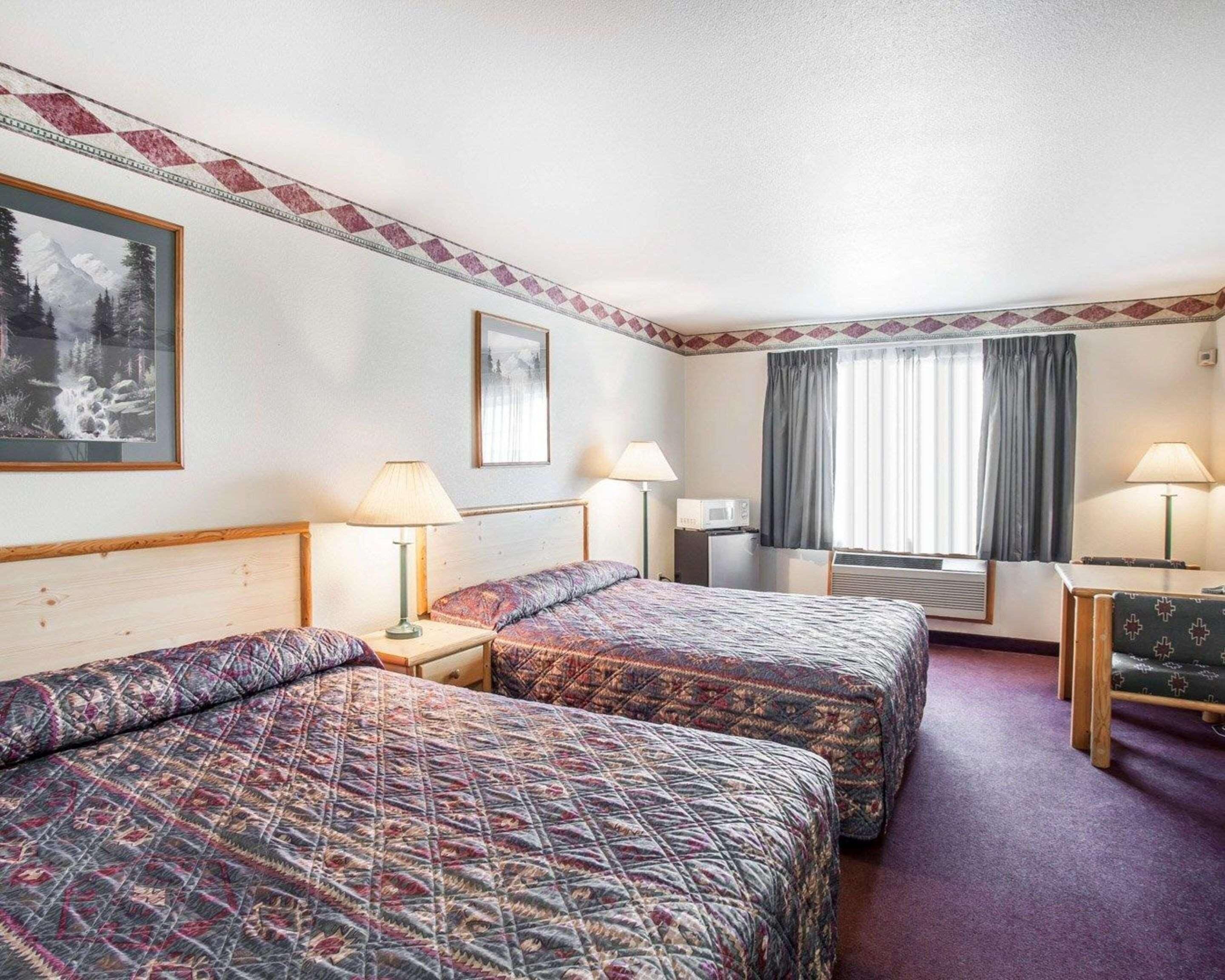 Rollaway beds, free WiFi, bed sheets, alarm clocks
