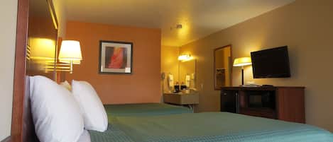 Bügeleisen/Bügelbrett, kostenloses WLAN, Bettwäsche, Wecker