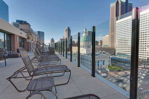 Drury Plaza Hotel St. Louis at the Arch