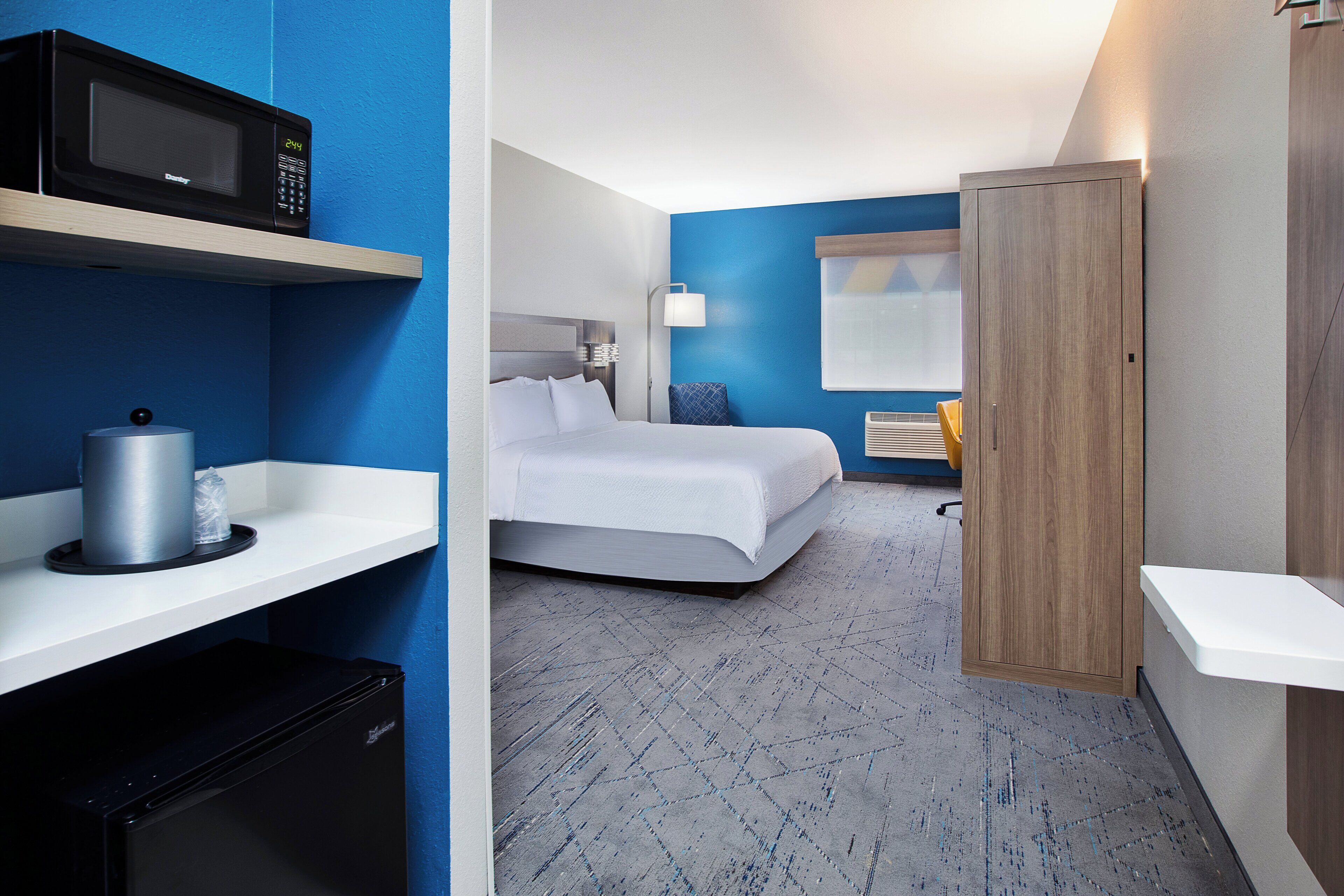 in-room safe, iron/ironing board, free cots/infant beds, rollaway beds