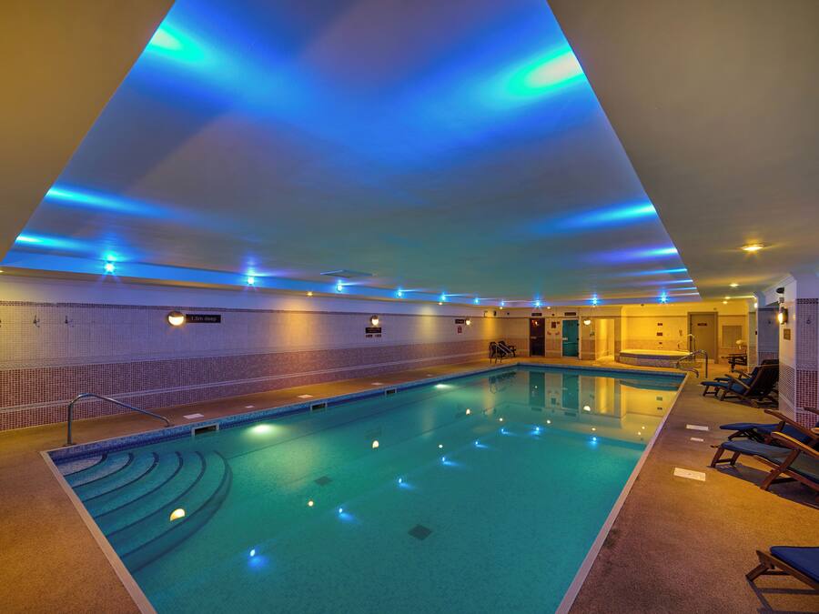 Innenpool, Außenpool