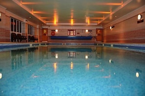 Piscine couverte