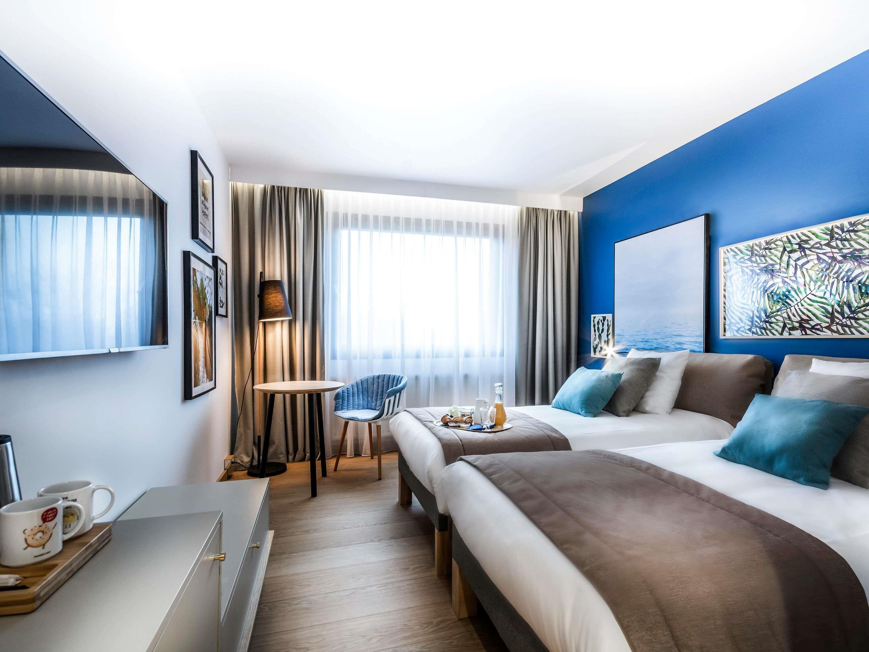 Desk, laptop workspace, blackout drapes, soundproofing