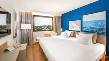 Standard Double Room, 1 Double Bed (Comfortable, air-conditioned) | Desk, laptop workspace, blackout drapes, soundproofing