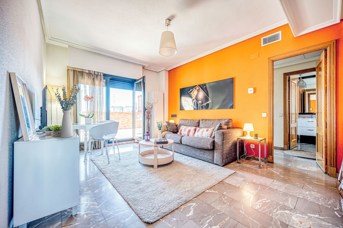 1 bedroom, in-room safe, free WiFi, bed sheets