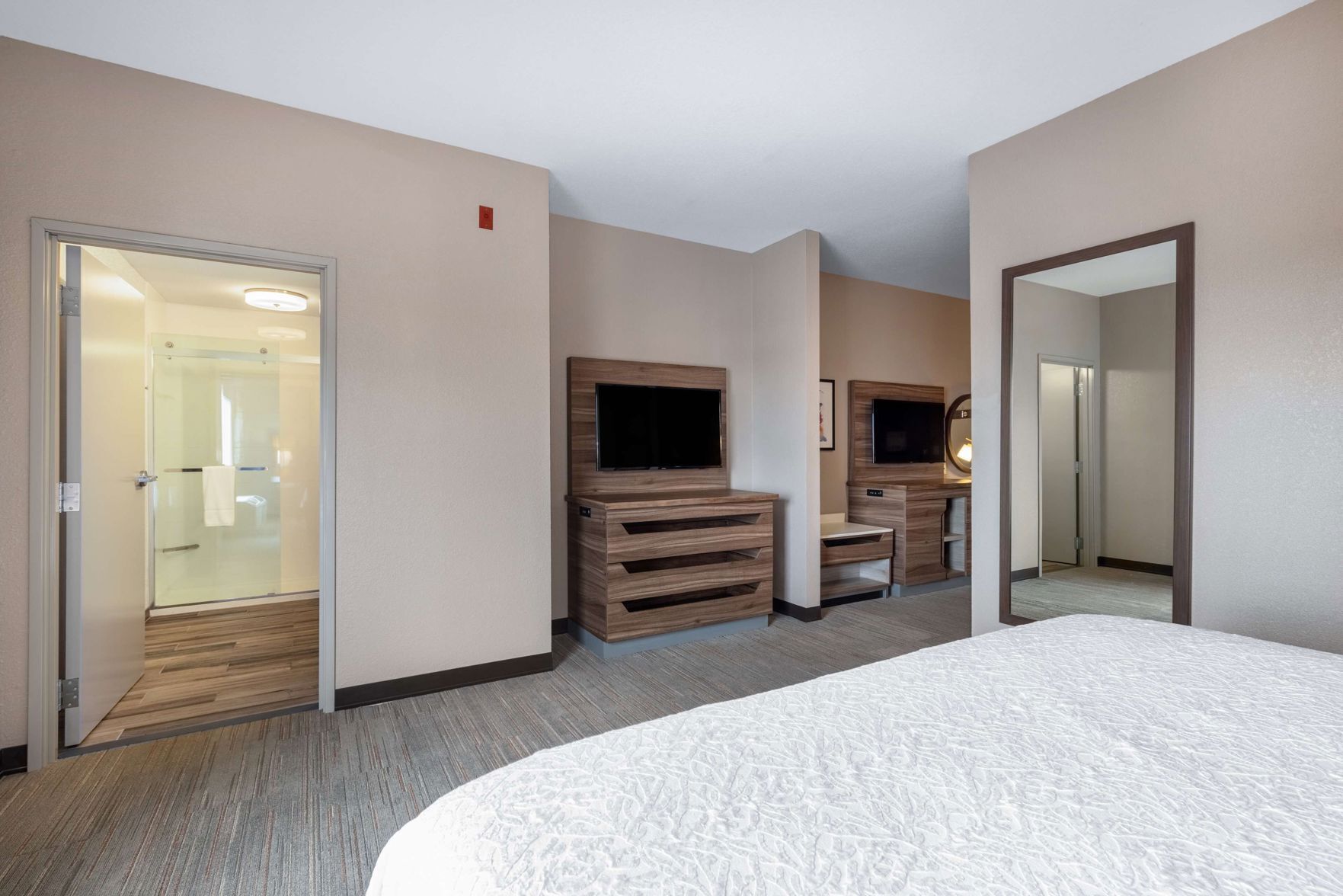 Iron/ironing board, cots/infant beds, free WiFi, bed sheets