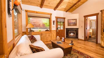 Deluxe Studio, 2 Double Beds (River) | Living area | Flat-screen TV