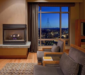 Premium bedding, pillow-top beds, in-room safe, desk