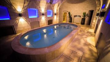 Couples treatment room(s), body treatments, body wraps, body scrubs