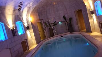Couples treatment rooms, body treatments, body wraps, body scrubs