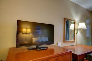 Standard Room, 2 Queen Beds - Good Nite Inn Redlands (Redlands)