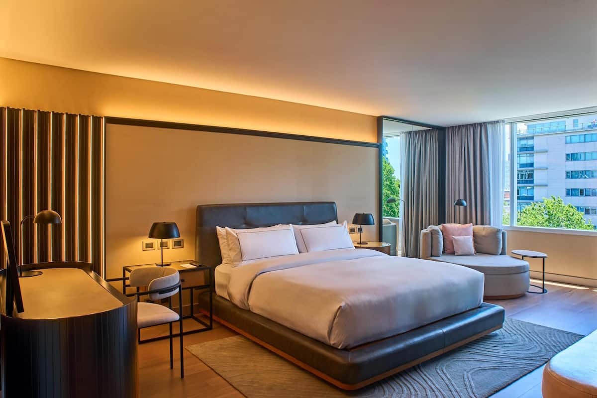 Suite, 1 Bedroom, Corner