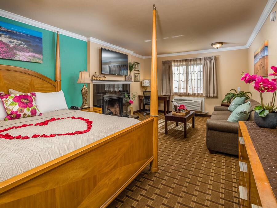 Pillowtop beds, in-room safe, desk, iron/ironing board