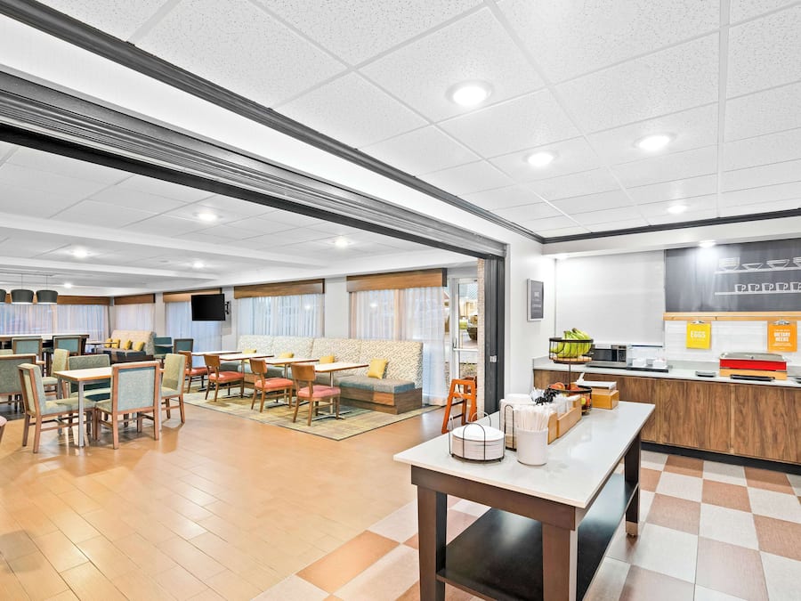 Free daily on-the-go breakfast