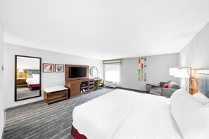 Roupas de cama premium, cofres nos quartos, escrivaninha