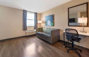 Desk, laptop workspace, iron/ironing board, free WiFi